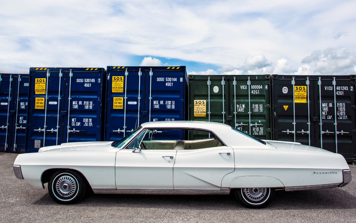 1967 Pontiac Bonneville Image 3